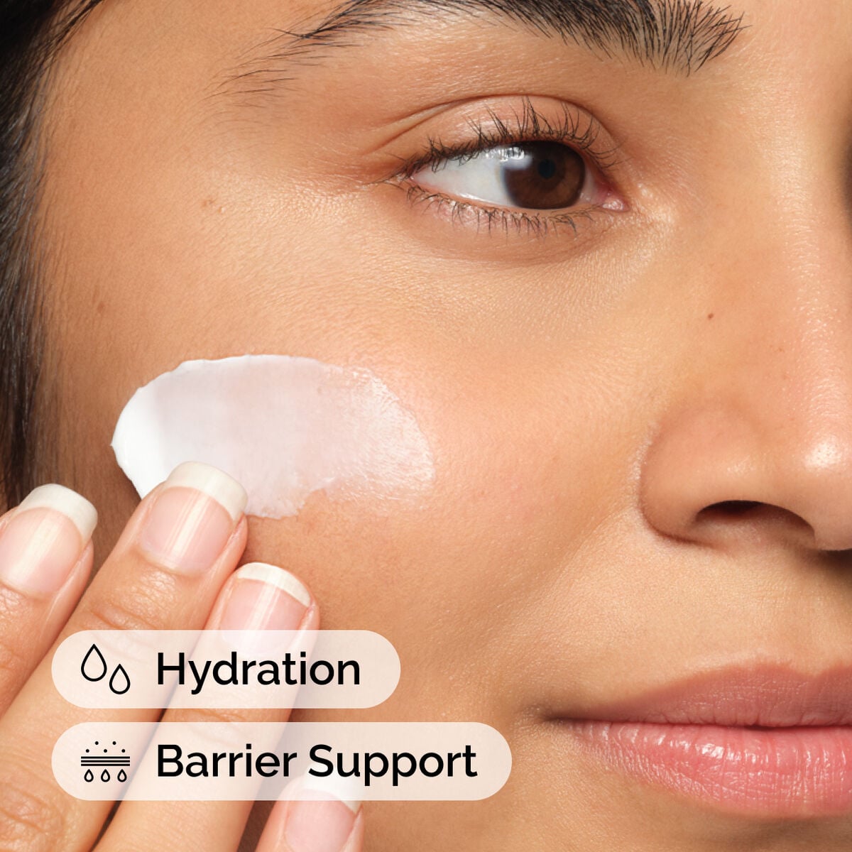 natural-moisturizing-factors-ha-z7 ord-natural-moisturizing-factors-ha-model-application-with-benefits.jpg